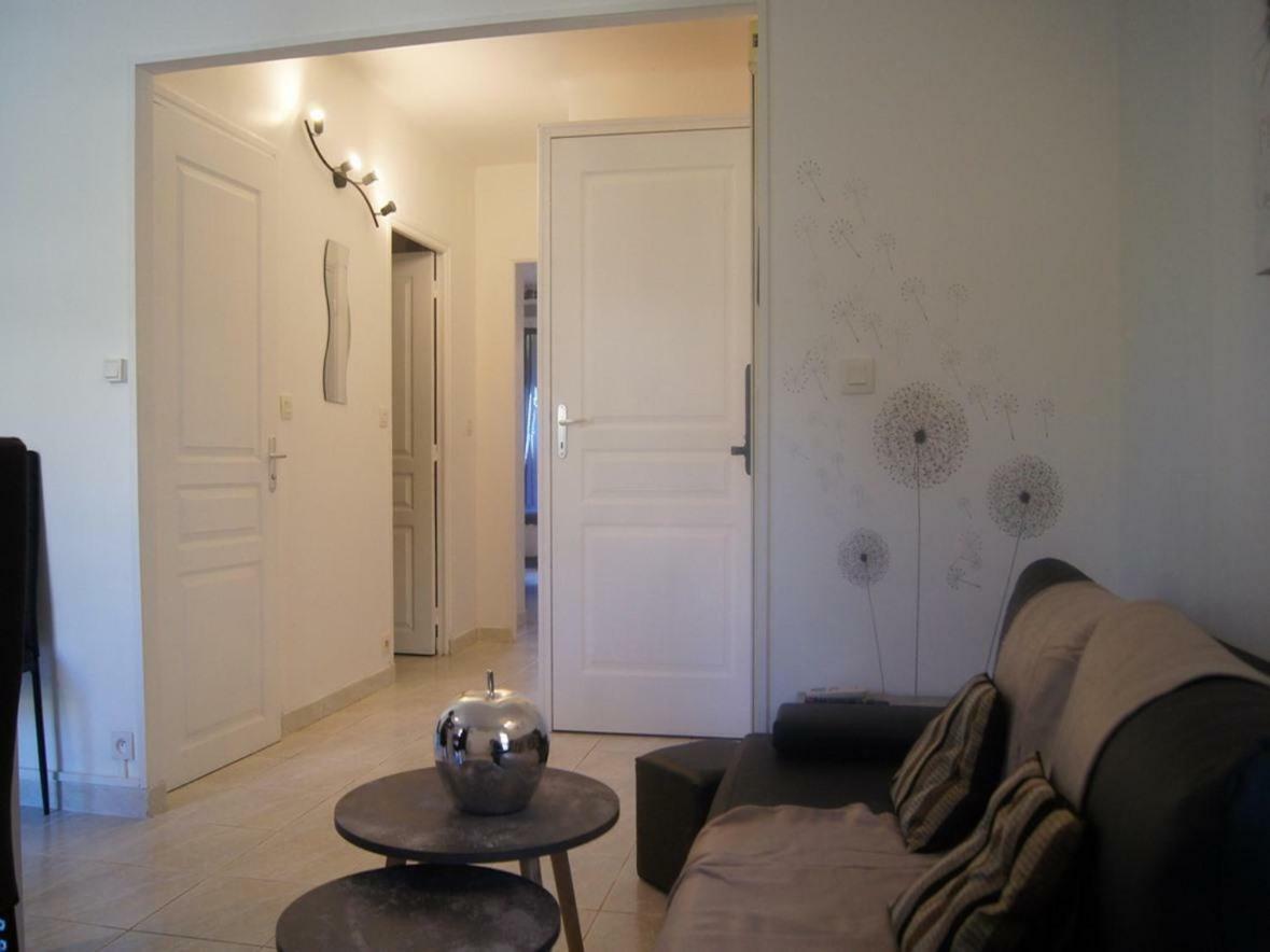 Ferienwohnung Les Mimosas Roquebrune-Cap-Martin Zimmer foto